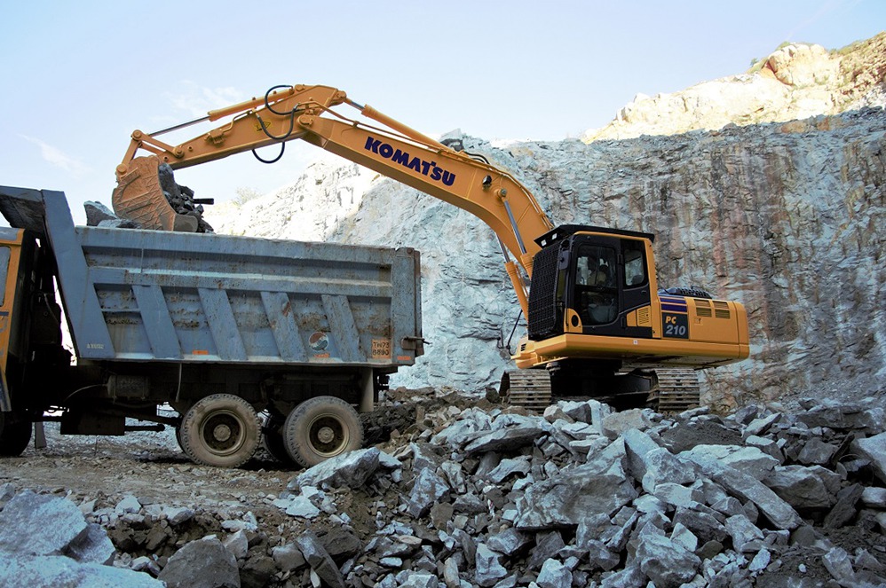 Komatsu 210 Price in India