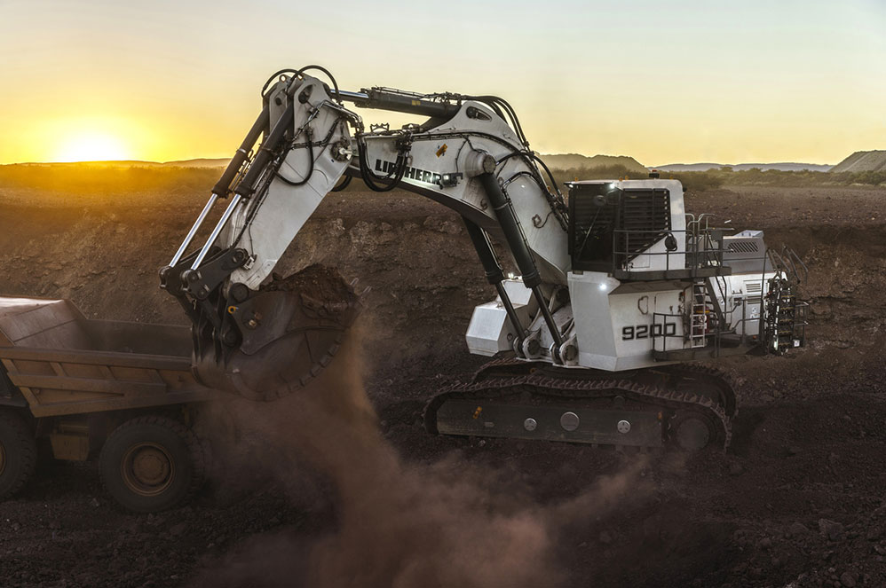 desi-machines-liebherr-excavators-r-9200-g7-featured