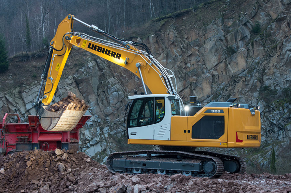desi-machines-liebherr-excavators-r-928-litronic-featured