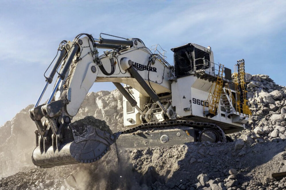 desi-machines-liebherr-excavators-r-9600-g8-featured