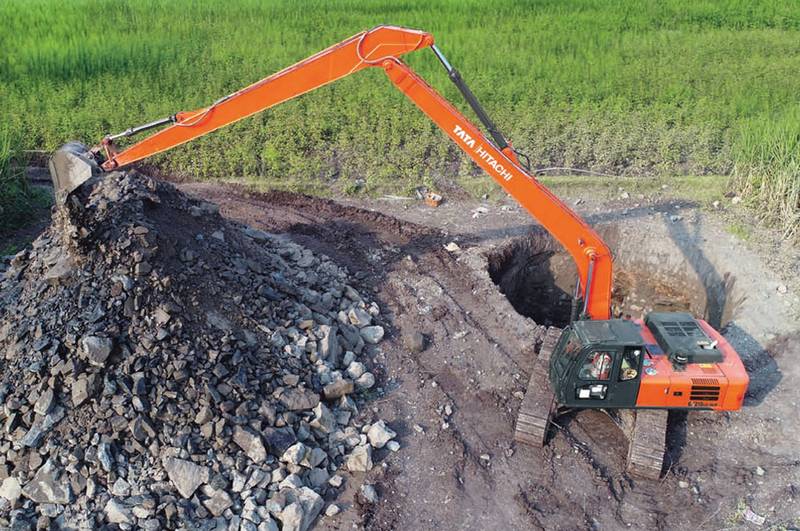 desi-machines-tata-hitachi-excavator-ex215lc-slr-featured