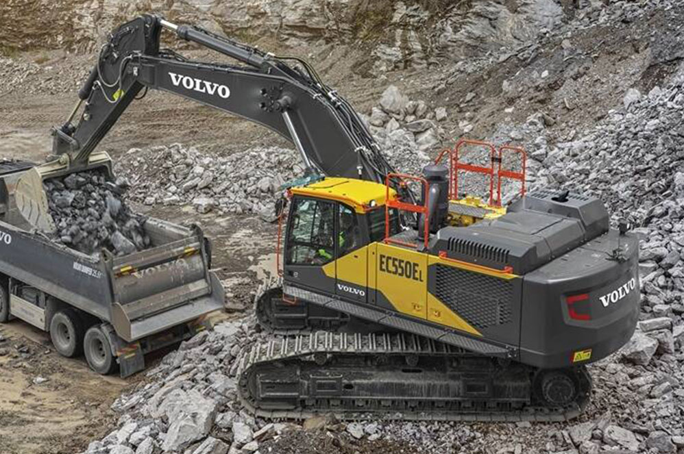 desi-machines-volvo-excavator-ec550e-2