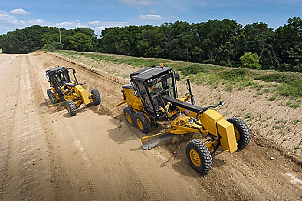 desi-machines-motor-grader-cat-120-3